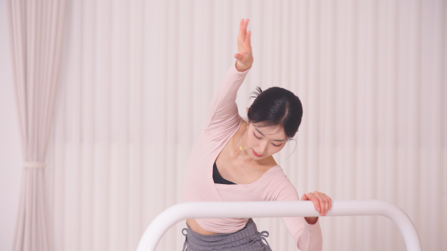 24. 흔들림을 꽉 잡아주는 속근육 집중 코어 트레이닝